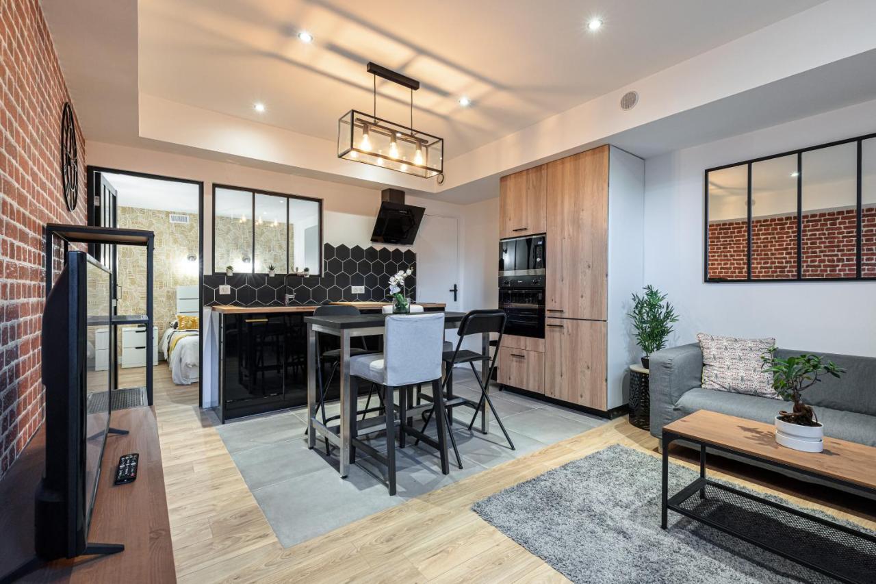 Le Loft Magnan - Ac- Pres Mer - Wifi - Parking - Confort Et Moderne - Supermarches Et Tram Proches นีซ ภายนอก รูปภาพ