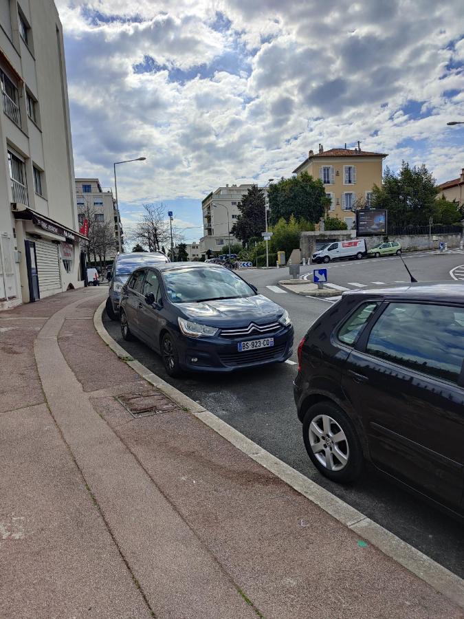 Le Loft Magnan - Ac- Pres Mer - Wifi - Parking - Confort Et Moderne - Supermarches Et Tram Proches นีซ ภายนอก รูปภาพ